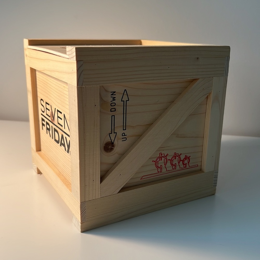 Brand new! Original Box and papers. Seven Friday automatic movement watch. - Picture 4 of 15